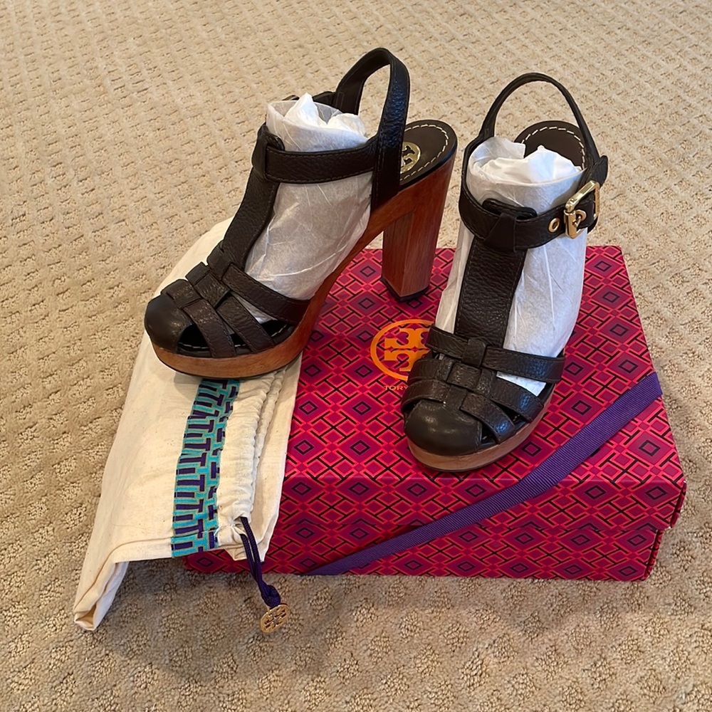 Tory Burch Brown River Coconut T-strap Wood Heel Platform Sandals
